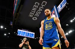 华体会-勇士险胜湖人，库里砍下40+成绩的简单介绍