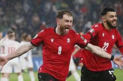 华体会登录-激战继续，欧国联小组赛胜负难料