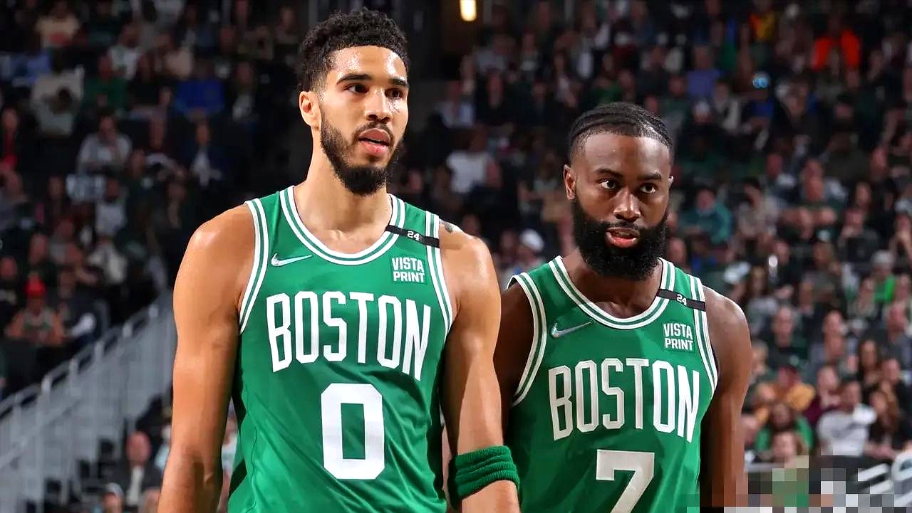 凯尔特人B队鏖战巴西男篮,莫里斯一己之力扛起全队 凯尔特人B队鏖战巴西男篮,莫里斯一己之力扛起全队