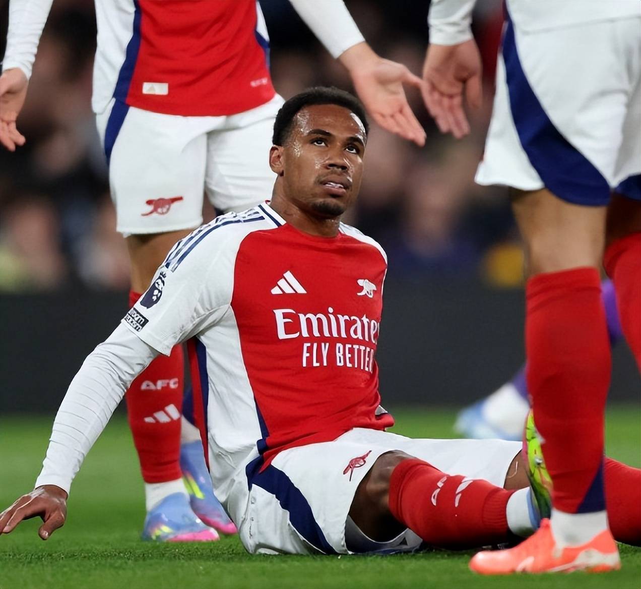 阿森纳中场核心伤退,球队实力遭受打击 阿森纳中场核心伤退,球队实力遭受打击