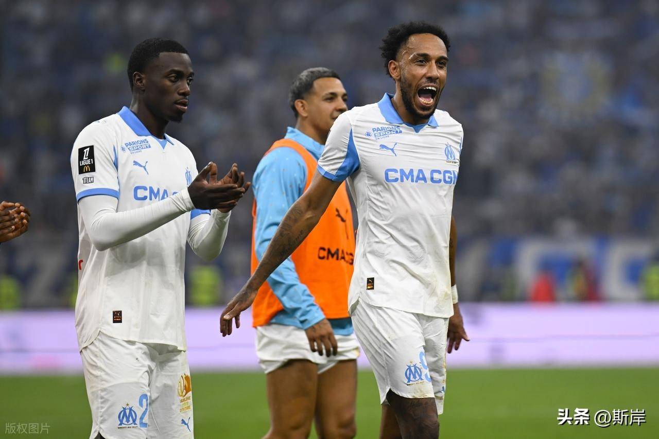 包含阿贾克斯客场胜利锁定欧冠淘汰赛席位的词条 包含阿贾克斯客场胜利锁定欧冠淘汰赛席位的词条