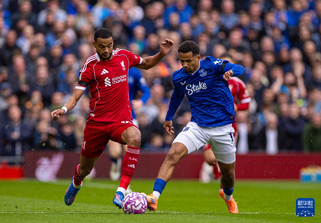 包含利物浦战胜埃弗顿，英超传统豪门卫冕之路再次辉煌的词条