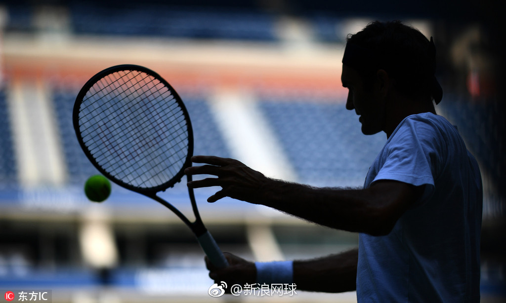 德国网球队完胜西班牙网球队，穆雷三分雨点燃全场