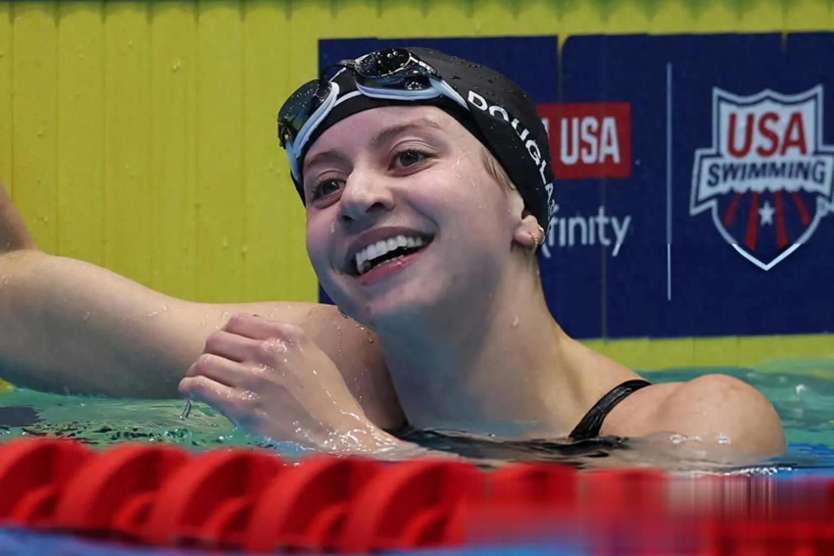 美国运动员刷新纪录，夺取冠军