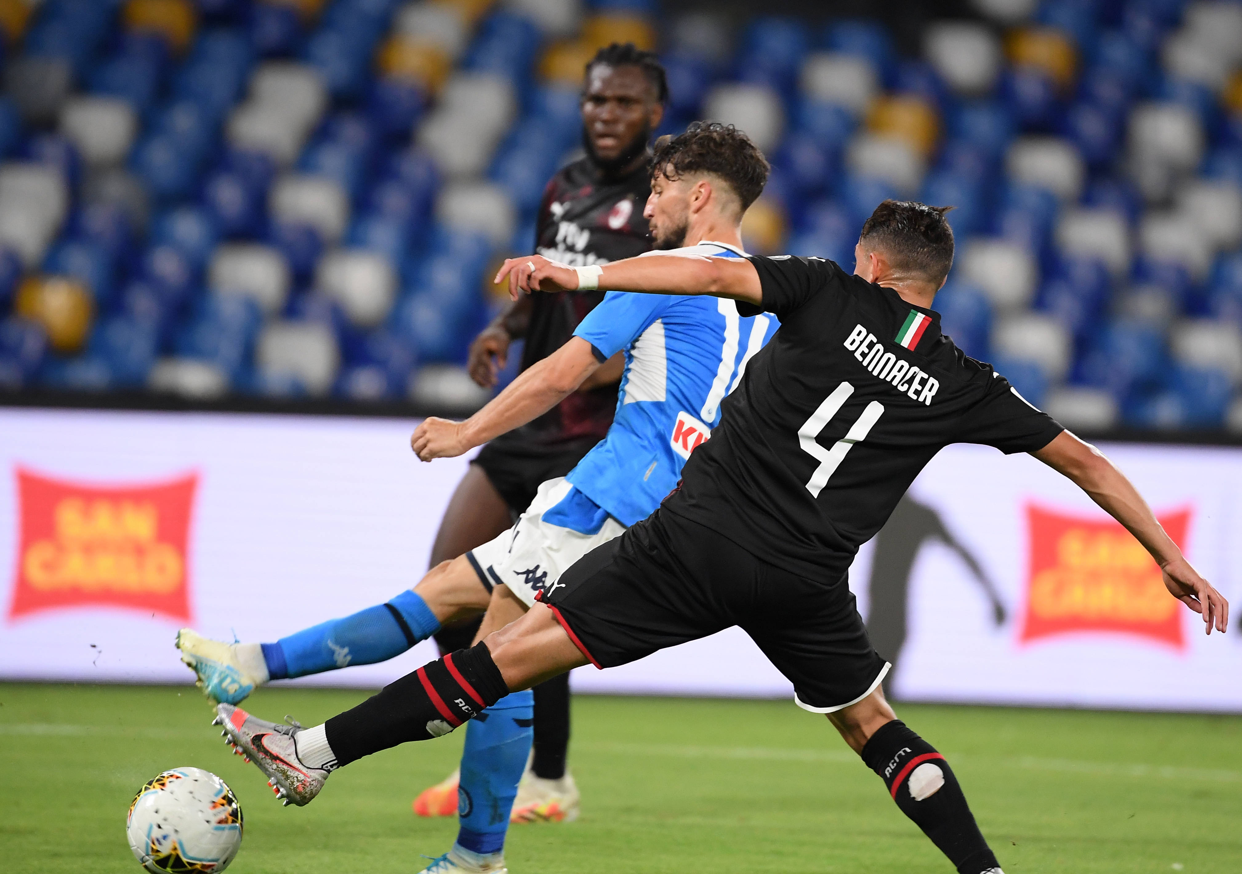 意大利联赛球员发生极端行为