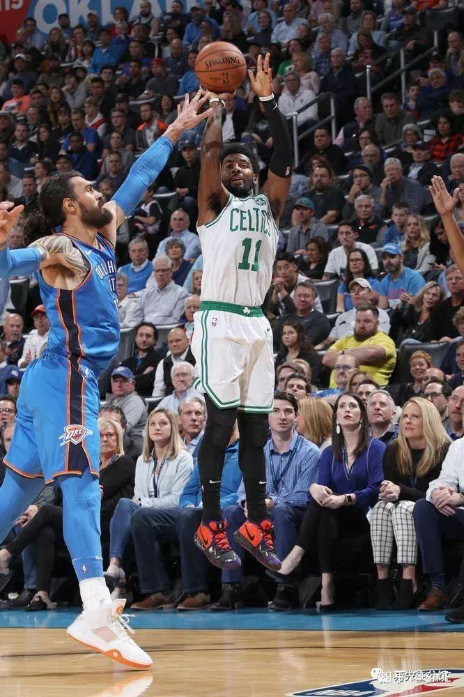 凯尔特人逆转雷霆,范弗利特带队取胜 凯尔特人逆转雷霆,范弗利特带队取胜